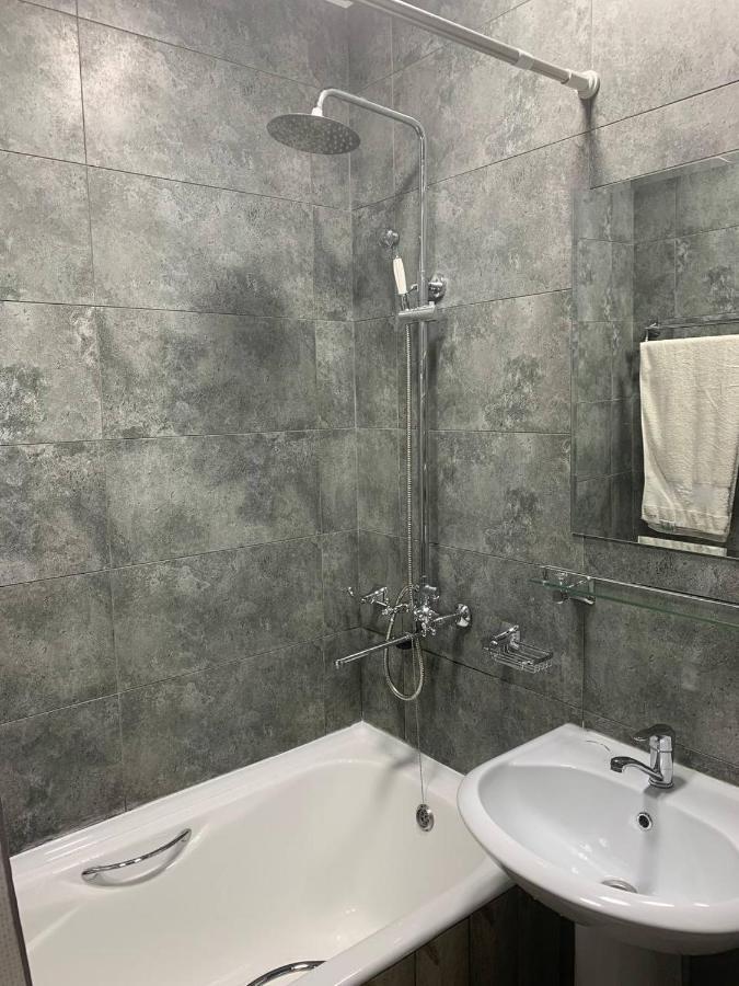 Apartment Tashkent 3 Bedrooms 외부 사진